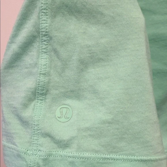 Lululemon Wild Mint Women's T-Shirt - Picture 5 of 5